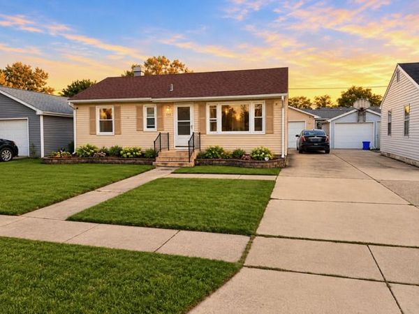 123 James Street, Montgomery, IL 60538