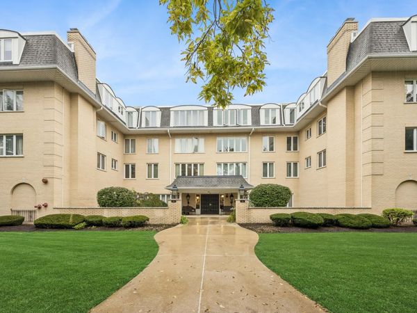 75 6TH Avenue , Unit 108, La Grange, IL 60525