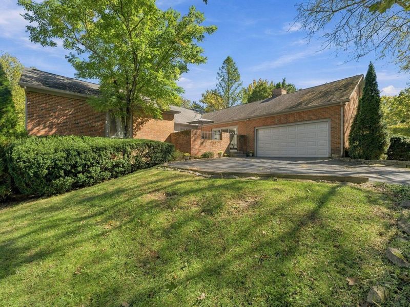 8874 Cruden Bay Court, Dublin, OH 43017 Photo 2
