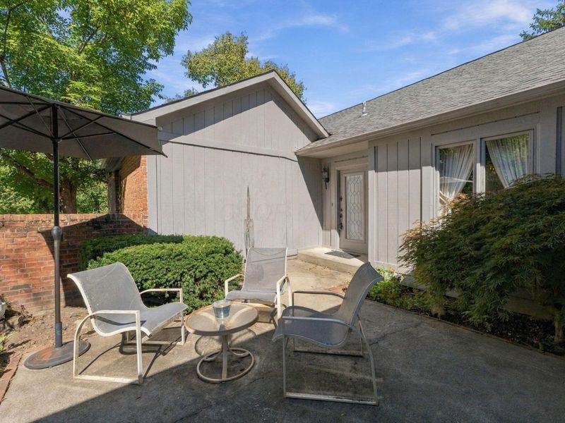 8874 Cruden Bay Court, Dublin, OH 43017 Photo 4