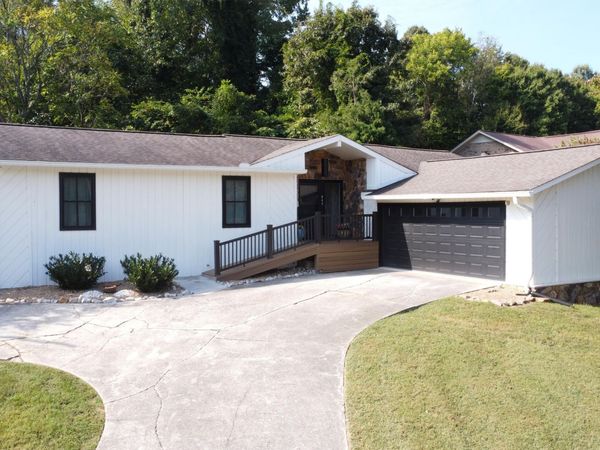 947 Mountain Laurel Road, Morristown, TN 37814