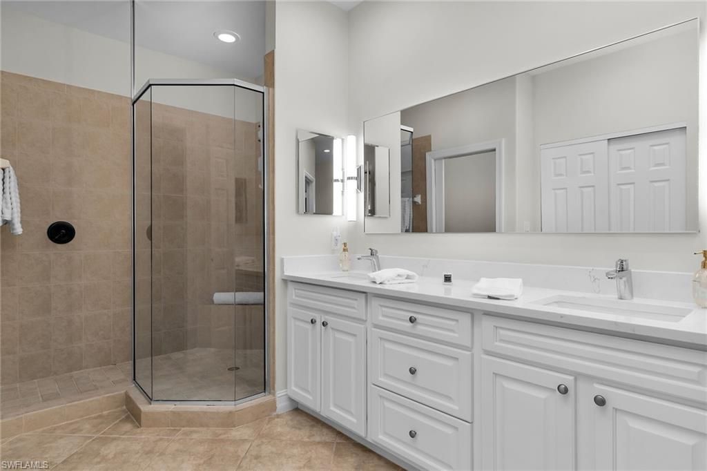 1286 Rialto Way , Unit 9-202, Naples, FL 34114 Photo