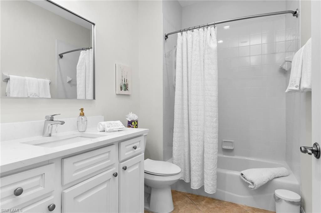 1286 Rialto Way , Unit 9-202, Naples, FL 34114 Photo