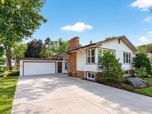 148 E Warburton Street, South Saint Paul, MN 55075