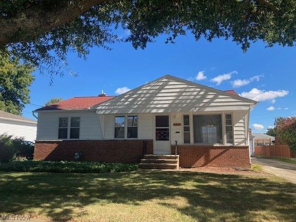 6413 Anita Drive , Parma Heights, OH 44130