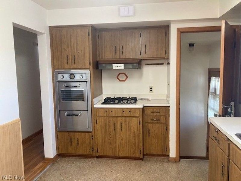 6413 Anita Drive, Parma Heights, OH 44130 Photo 6