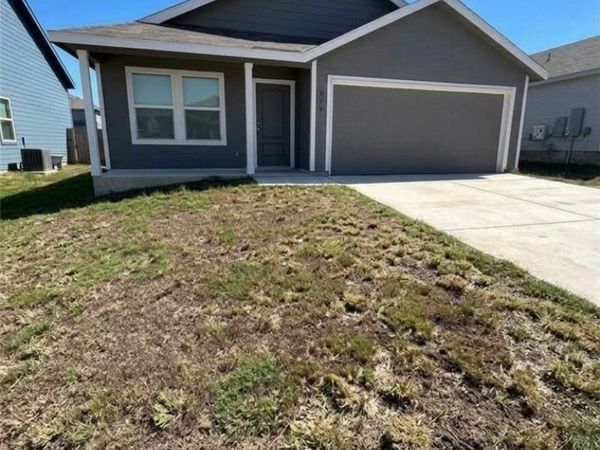819 Summit Terrace , Seguin, TX 78155