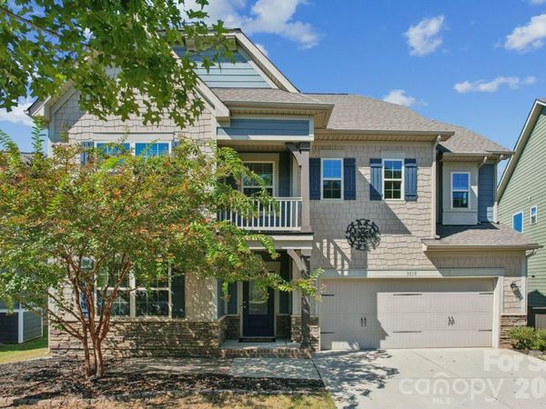 3018 Oakmere Road , Waxhaw, NC 28173