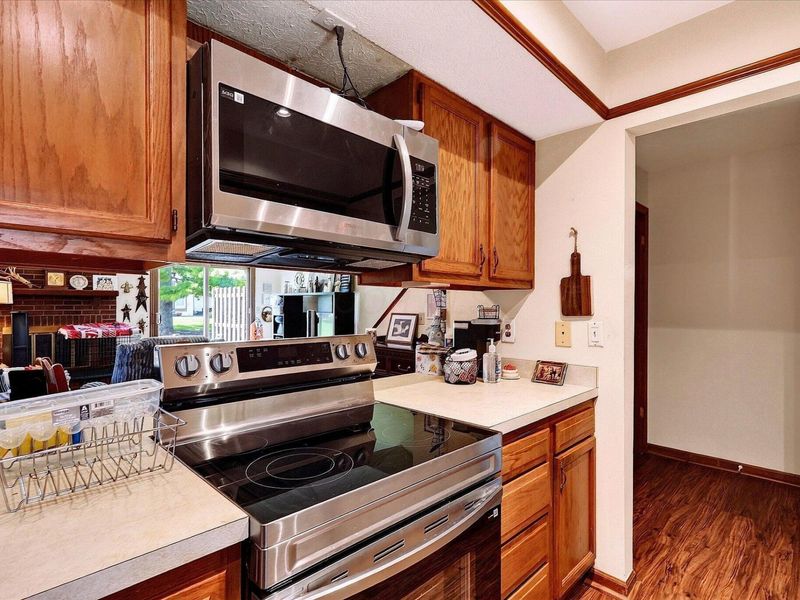 3153 Parkview Circle , Grove City, OH 43123 Photo 10