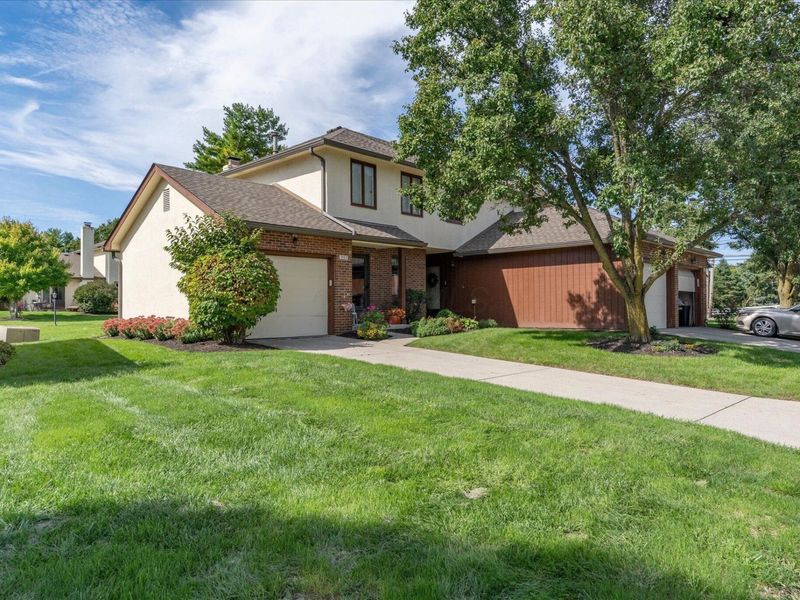 3153 Parkview Circle , Grove City, OH 43123 Photo 4