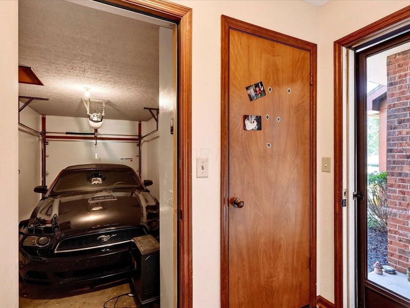 3153 Parkview Circle , Grove City, OH 43123 Photo 7