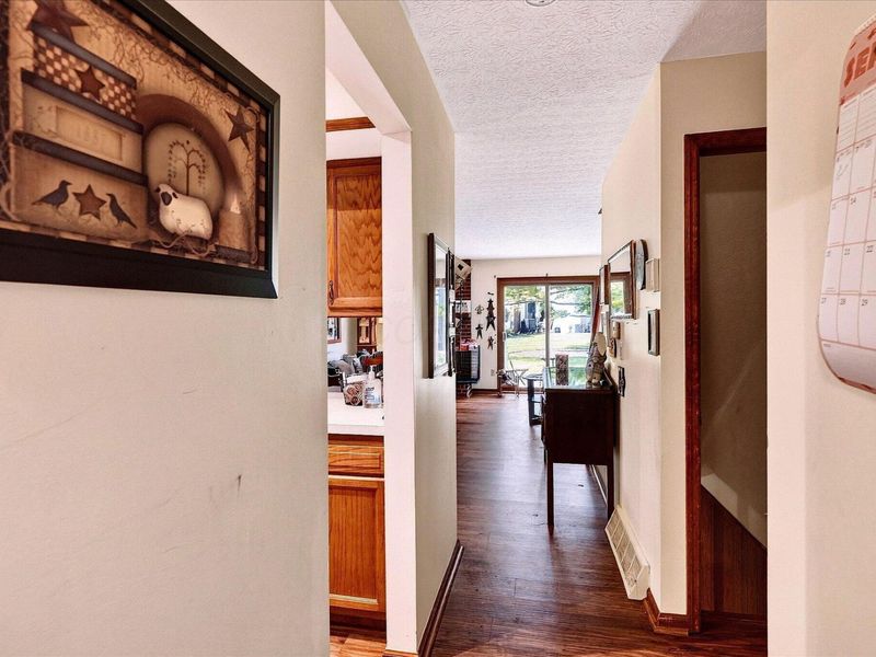3153 Parkview Circle , Grove City, OH 43123 Photo 8