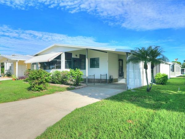 558 Tarpon Drive , Barefoot Bay, FL 32976