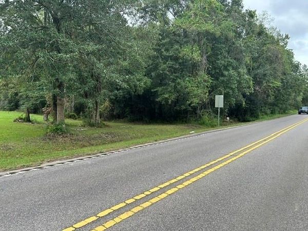 9226 Dauphin Island Parkway S, Theodore, AL 36582