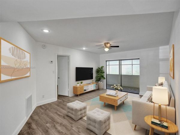 4191 NW 41st St , Unit 117, Lauderdale Lakes, FL 33319