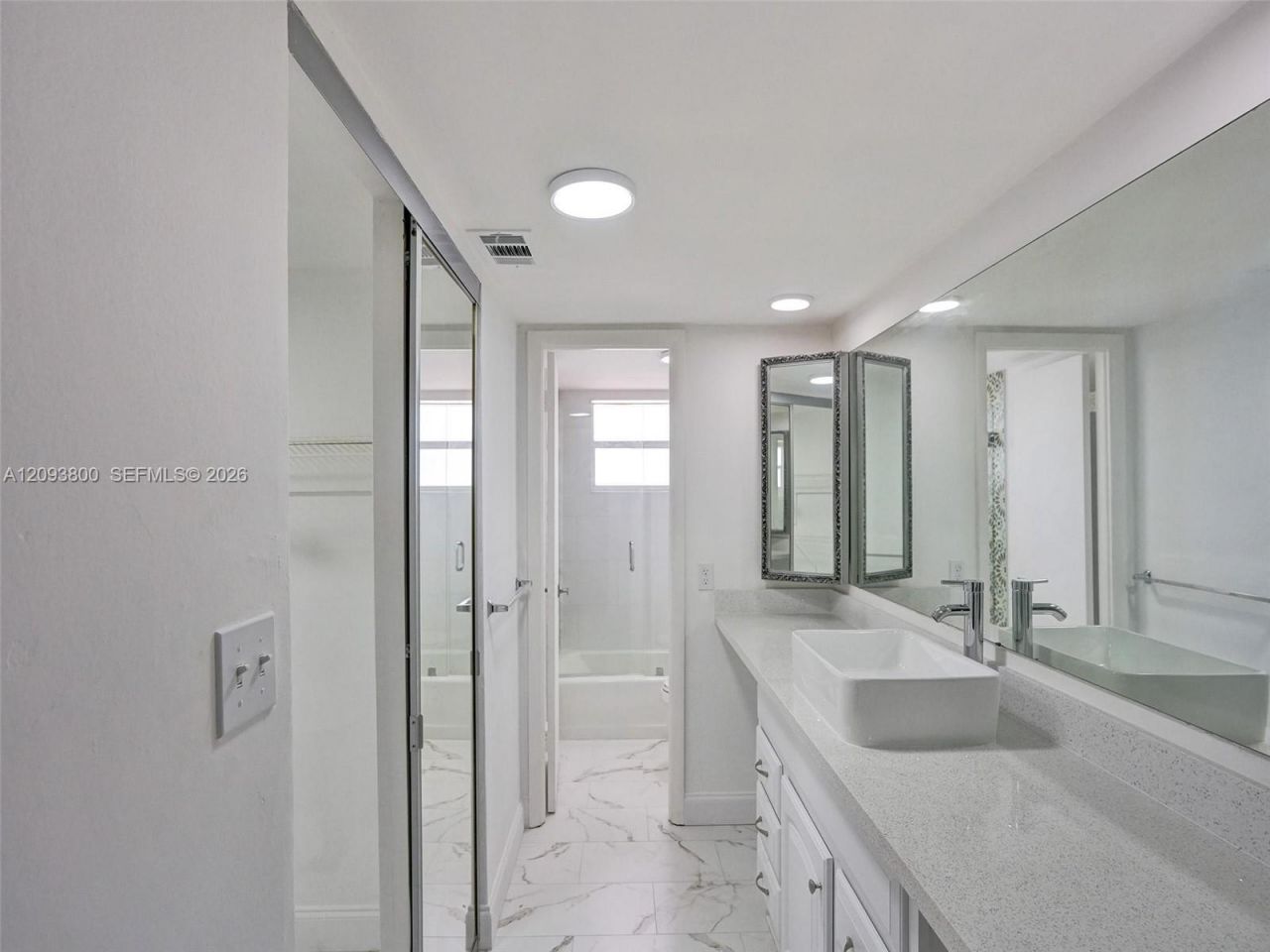 4191 NW 41st St , Unit 117, Lauderdale Lakes, FL 33319 Photo