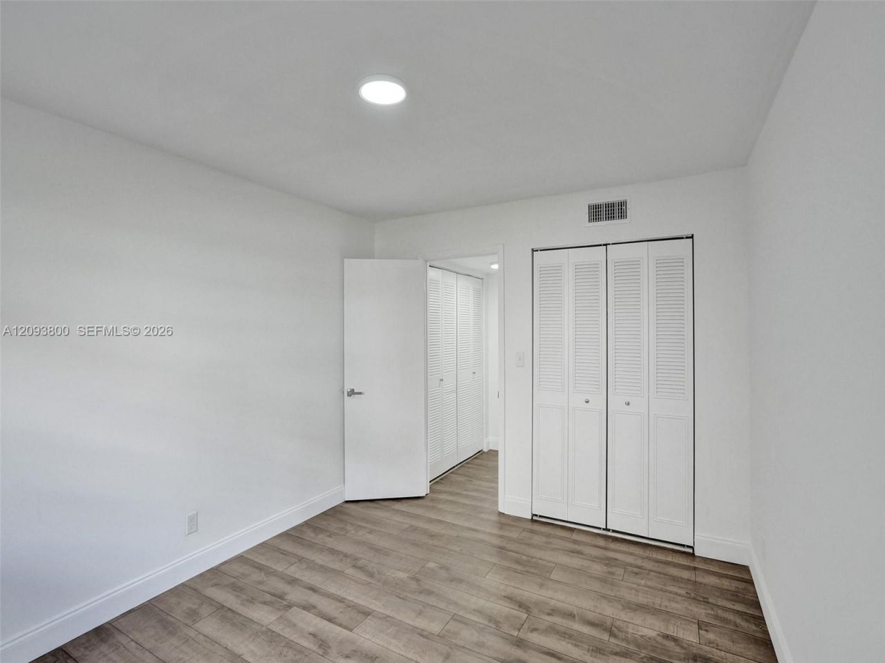 4191 NW 41st St , Unit 117, Lauderdale Lakes, FL 33319 Photo