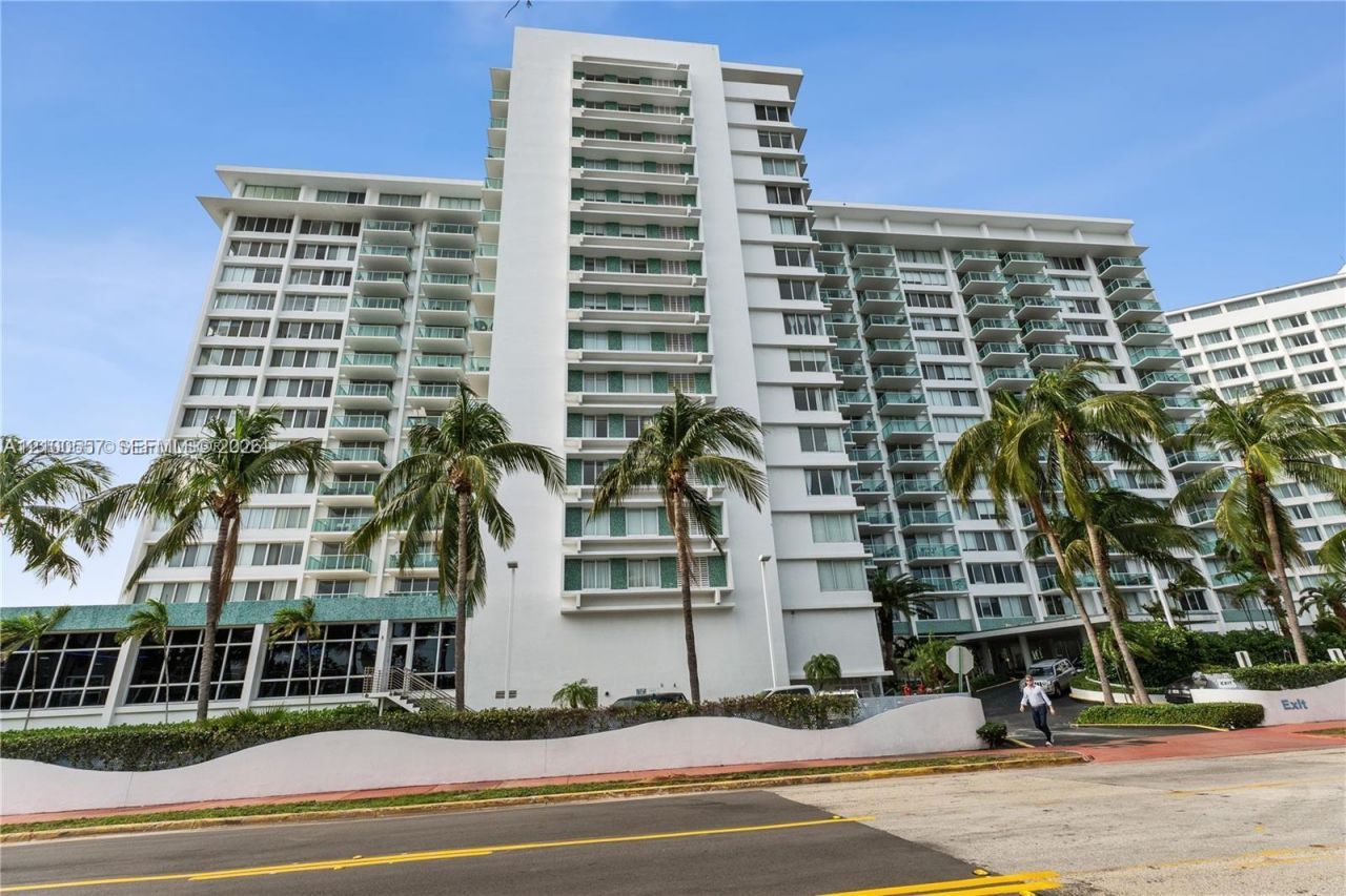 1000 West Ave, Unit 307, Miami Beach, FL 33139 Main Photo