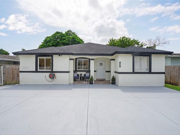 10170 W Fern St , Miami, FL 33157