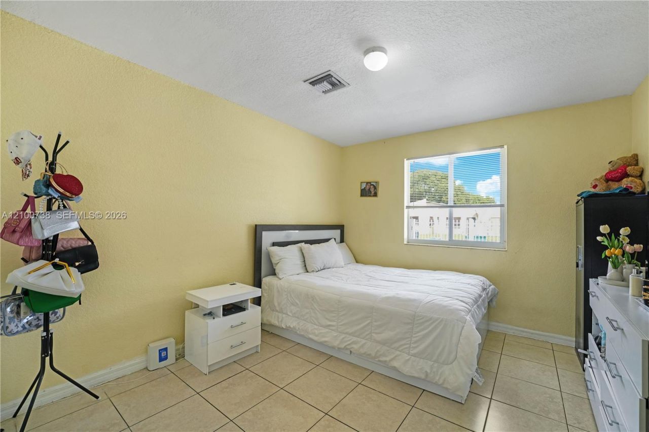 10170 W Fern St , Miami, FL 33157 Photo
