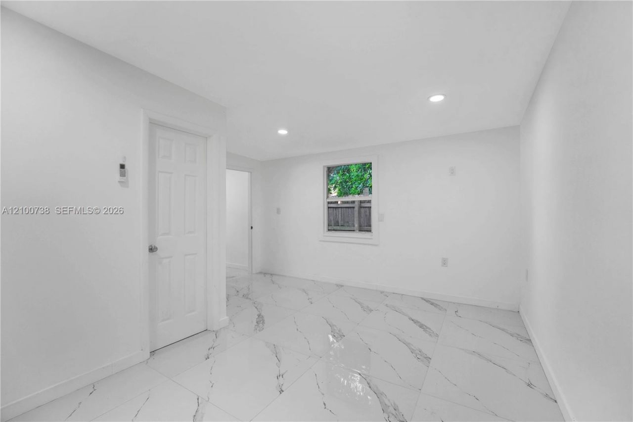 10170 W Fern St , Miami, FL 33157 Photo