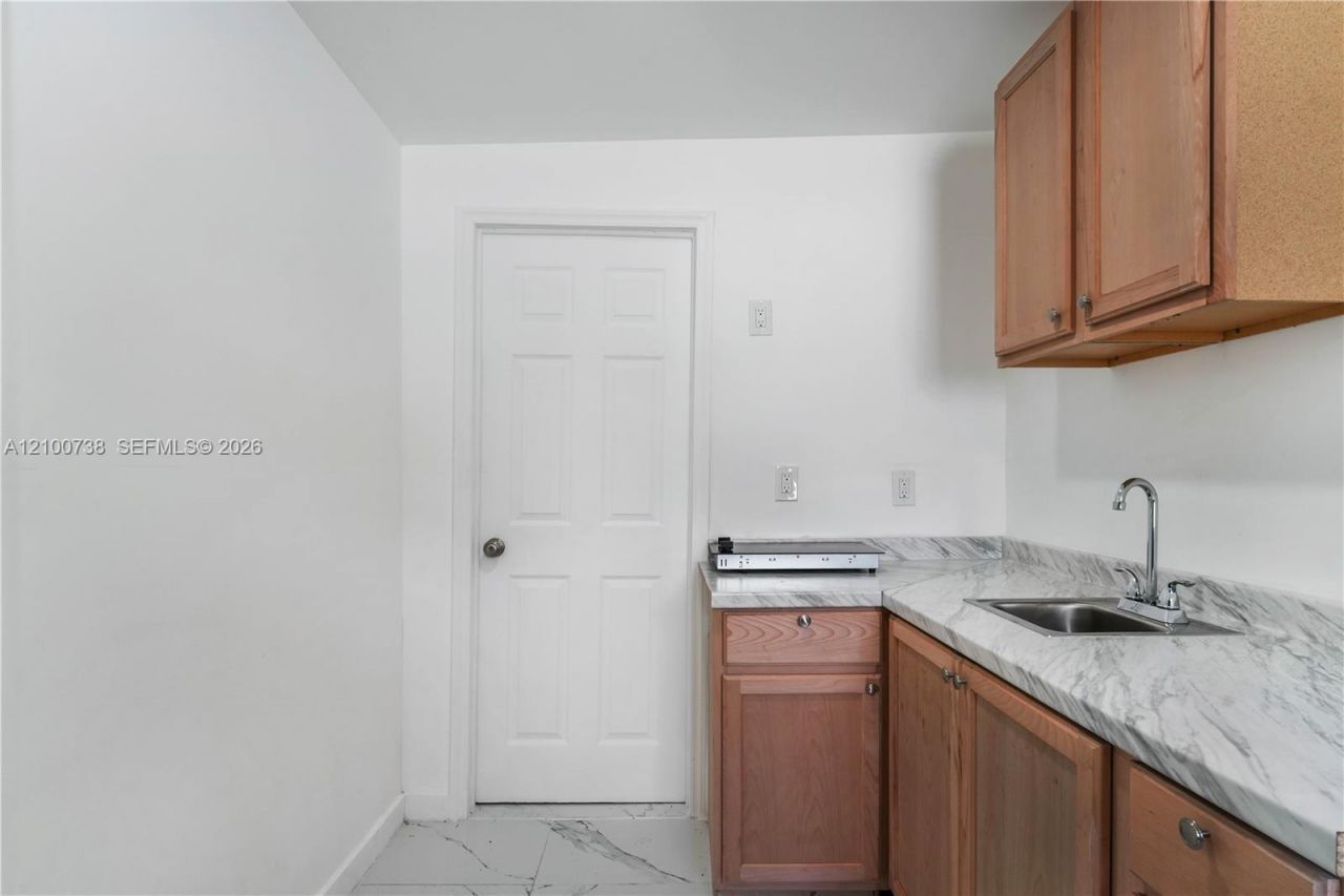 10170 W Fern St , Miami, FL 33157 Photo