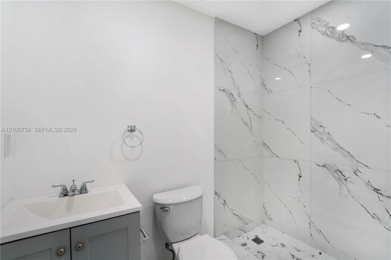 10170 W Fern St , Miami, FL 33157 Photo