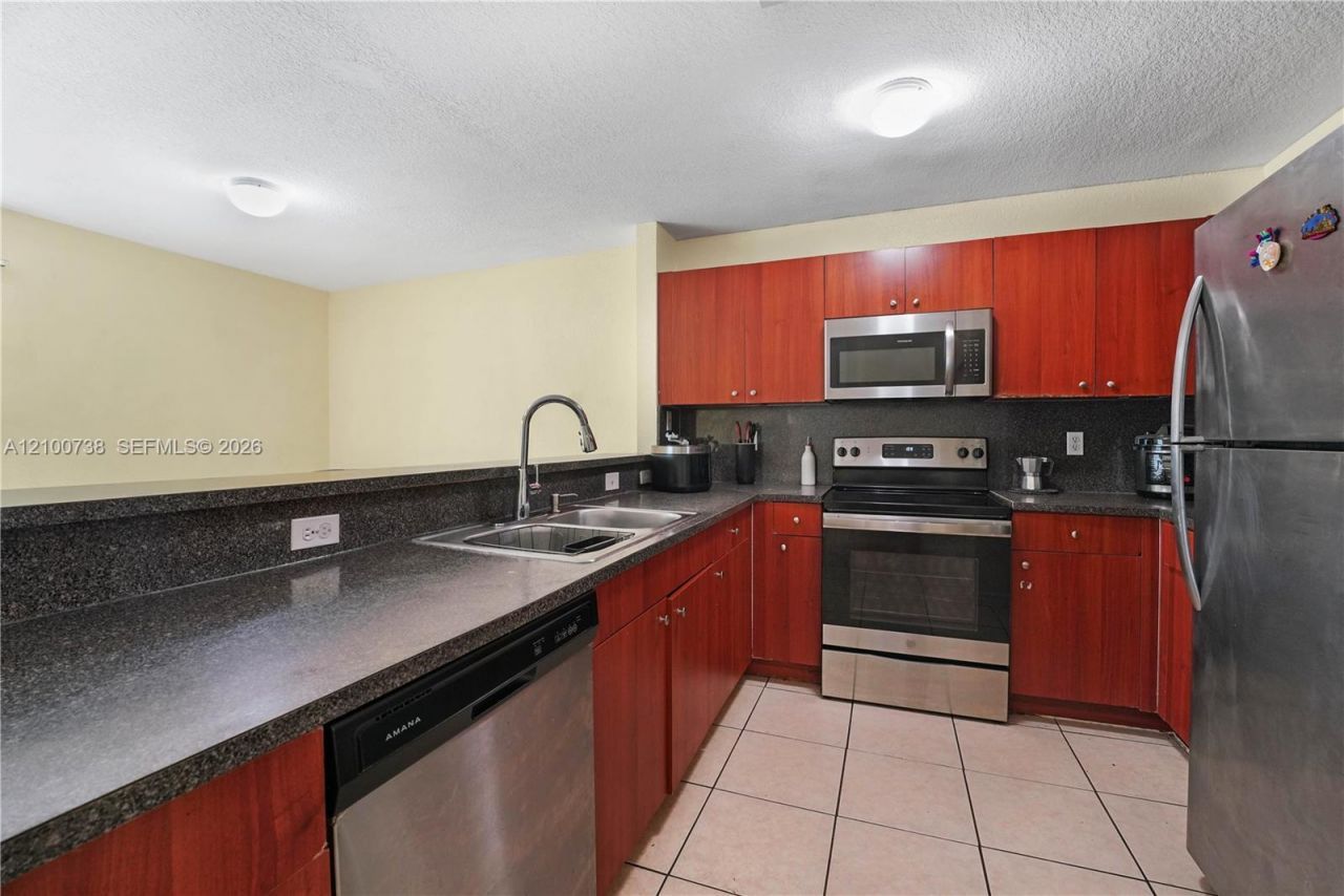 10170 W Fern St , Miami, FL 33157 Photo