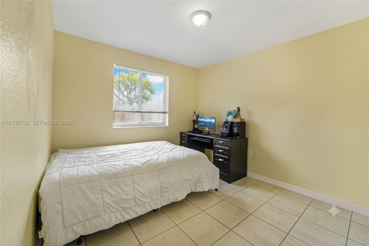 10170 W Fern St , Miami, FL 33157 Photo