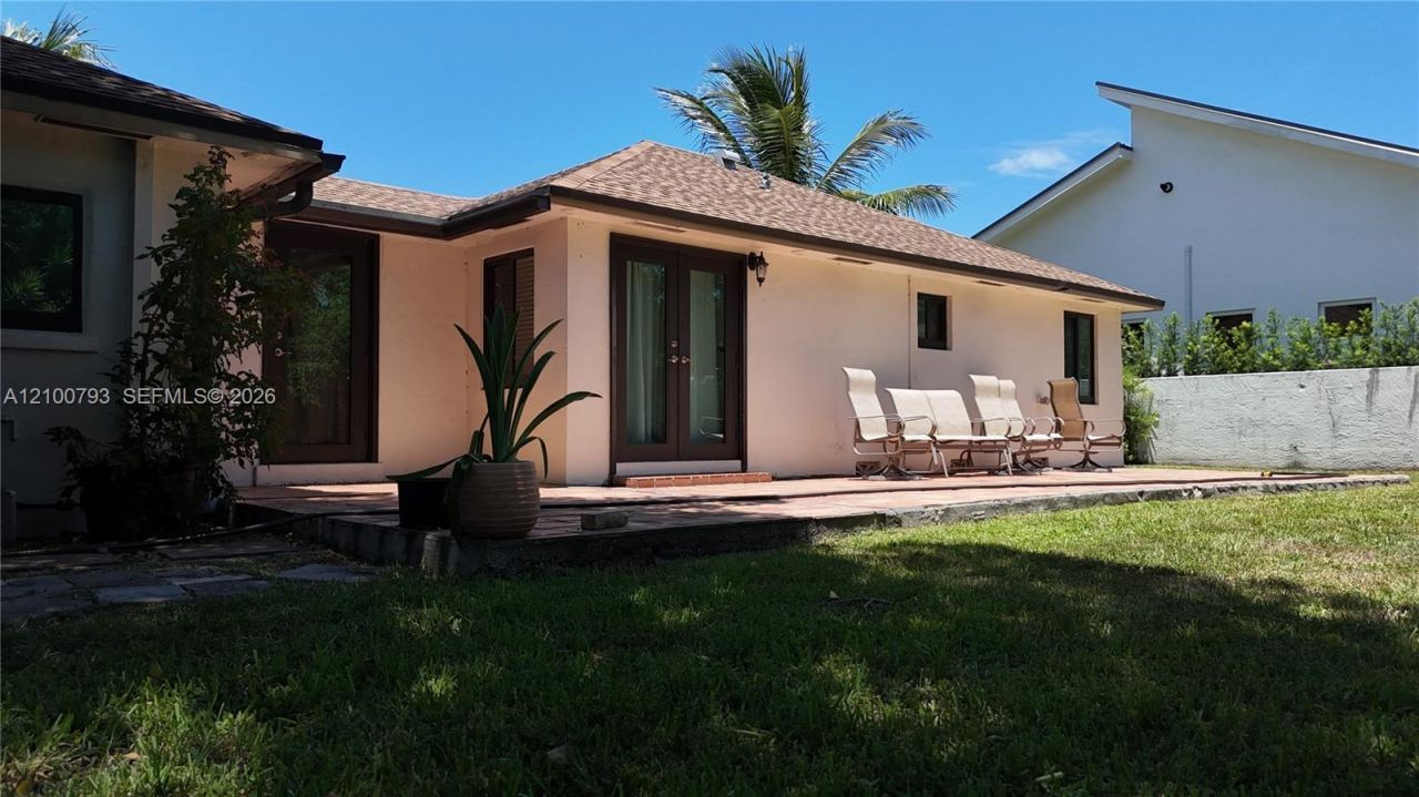 3208 Beacon St , Pompano Beach, FL 33062 Photo