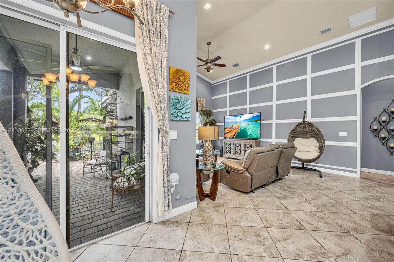3473 NE 2nd St, Homestead, FL 33033 Photo