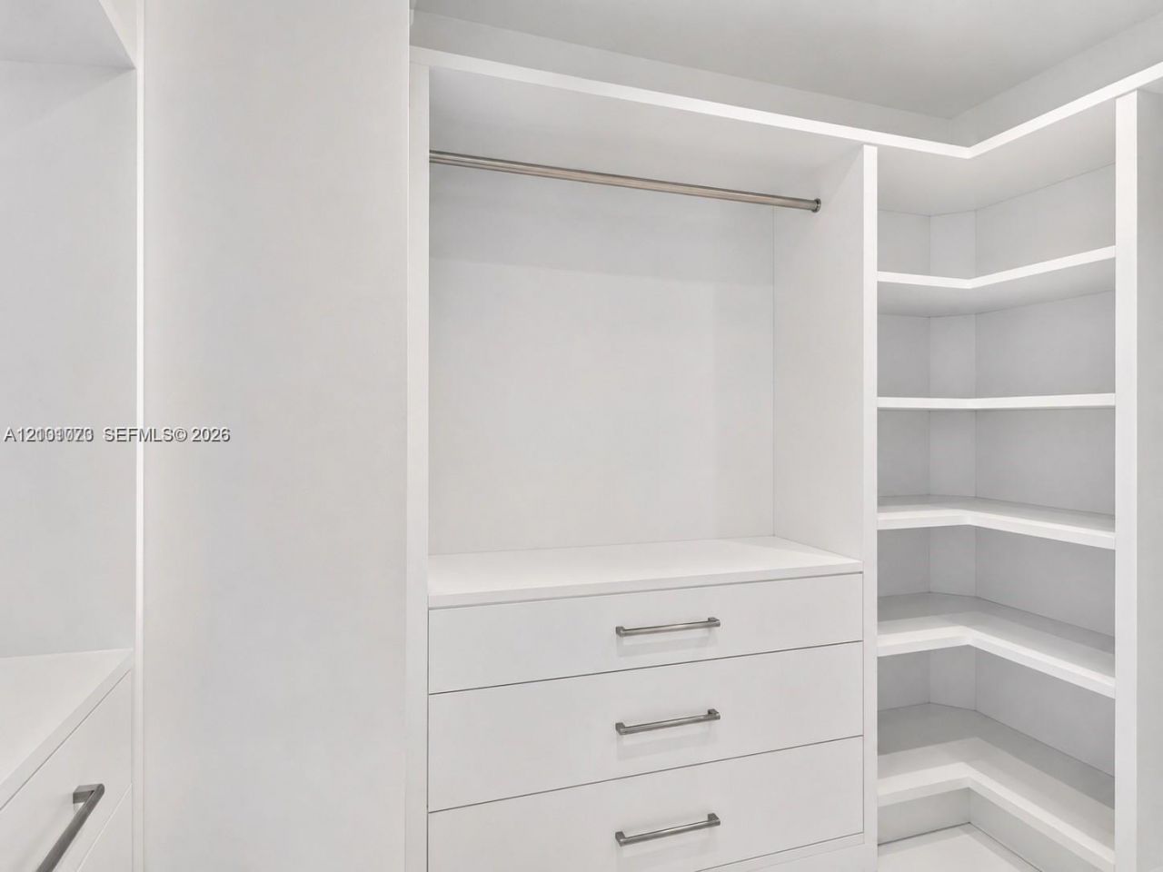 650 West Ave, Unit 2110, Miami Beach, FL 33139 Photo