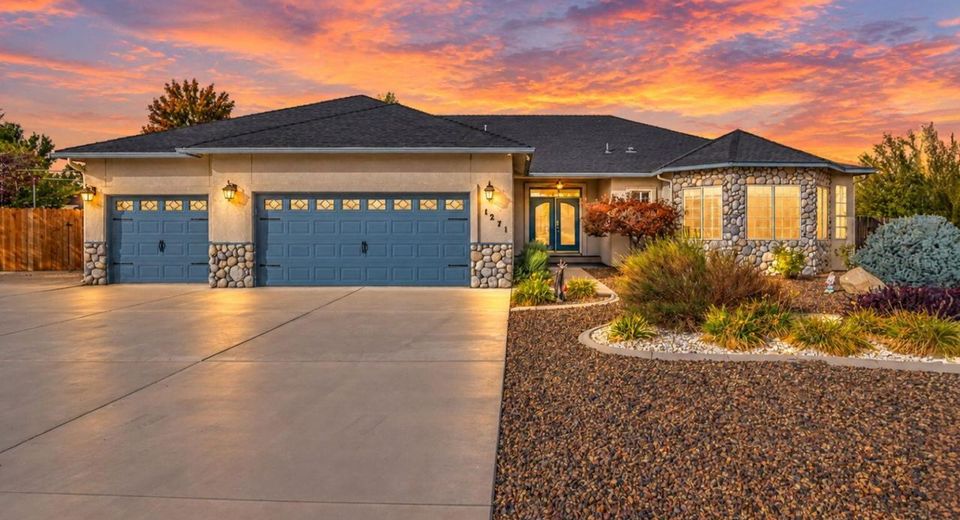 1271 La Sierra Court, Minden, NV 89423 Photo