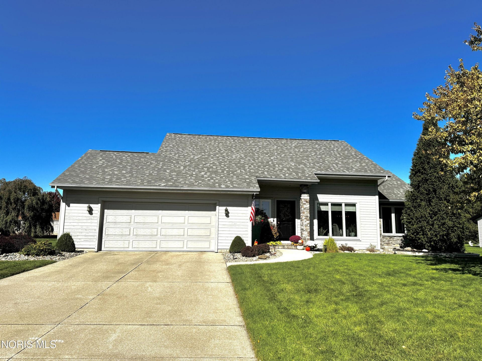 910 Cardinal Drive, Bryan, OH 43506 Main Photo