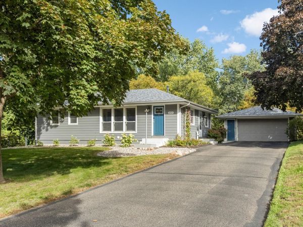 14929 Deerwood Drive, Burnsville, MN 55306