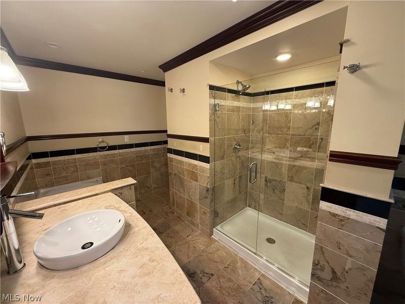 9423 Highland Drive , Brecksville, OH 44141 Photo 14