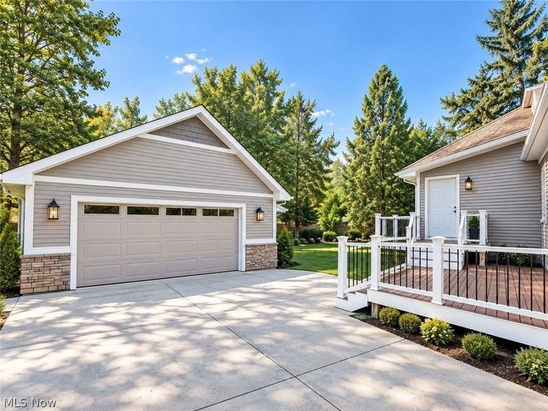 9423 Highland Drive , Brecksville, OH 44141 Photo 2