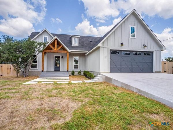 106 W Briar Drive , Granite Shoals, TX 78654