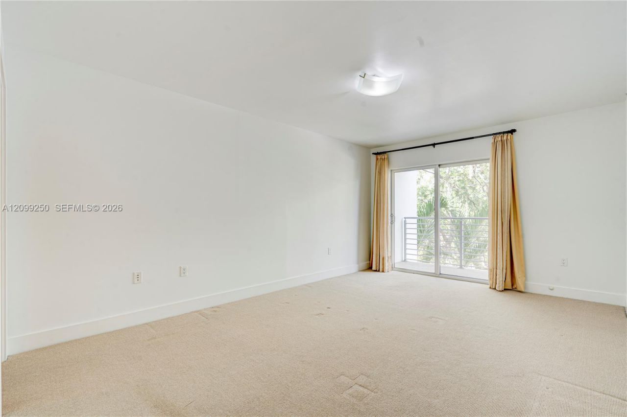 7541 SW 61st Ave , Unit 2, South Miami, FL 33143 Photo
