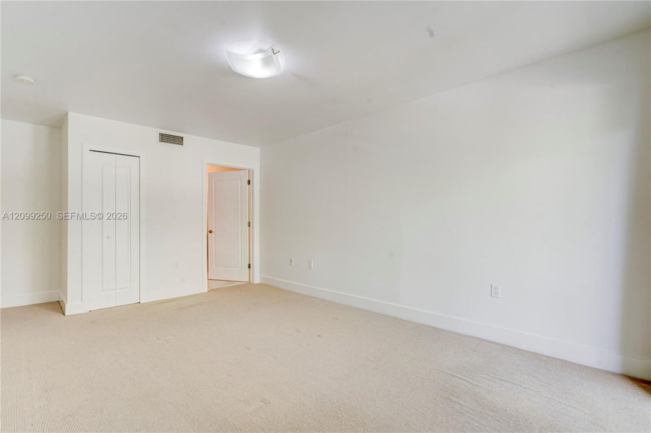 7541 SW 61st Ave , Unit 2, South Miami, FL 33143 Photo