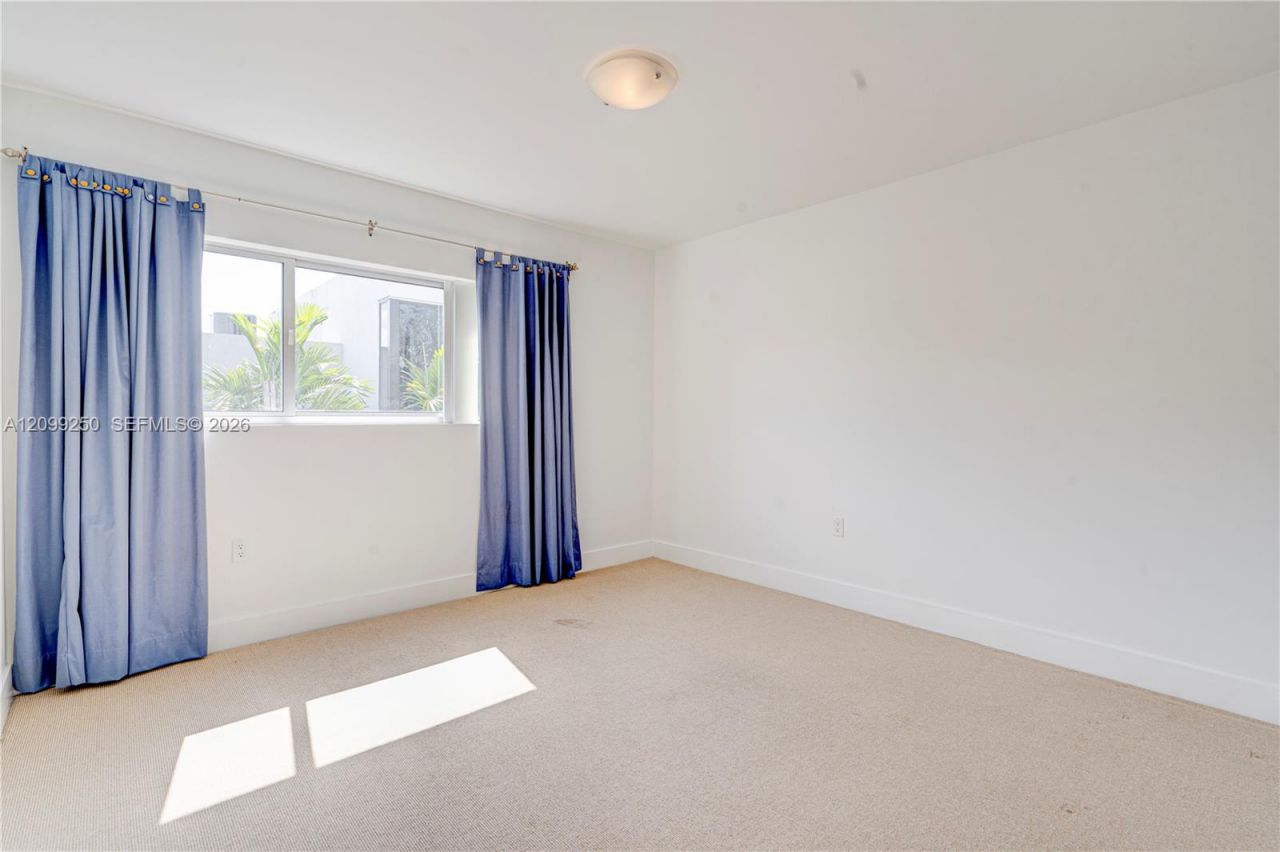 7541 SW 61st Ave , Unit 2, South Miami, FL 33143 Photo