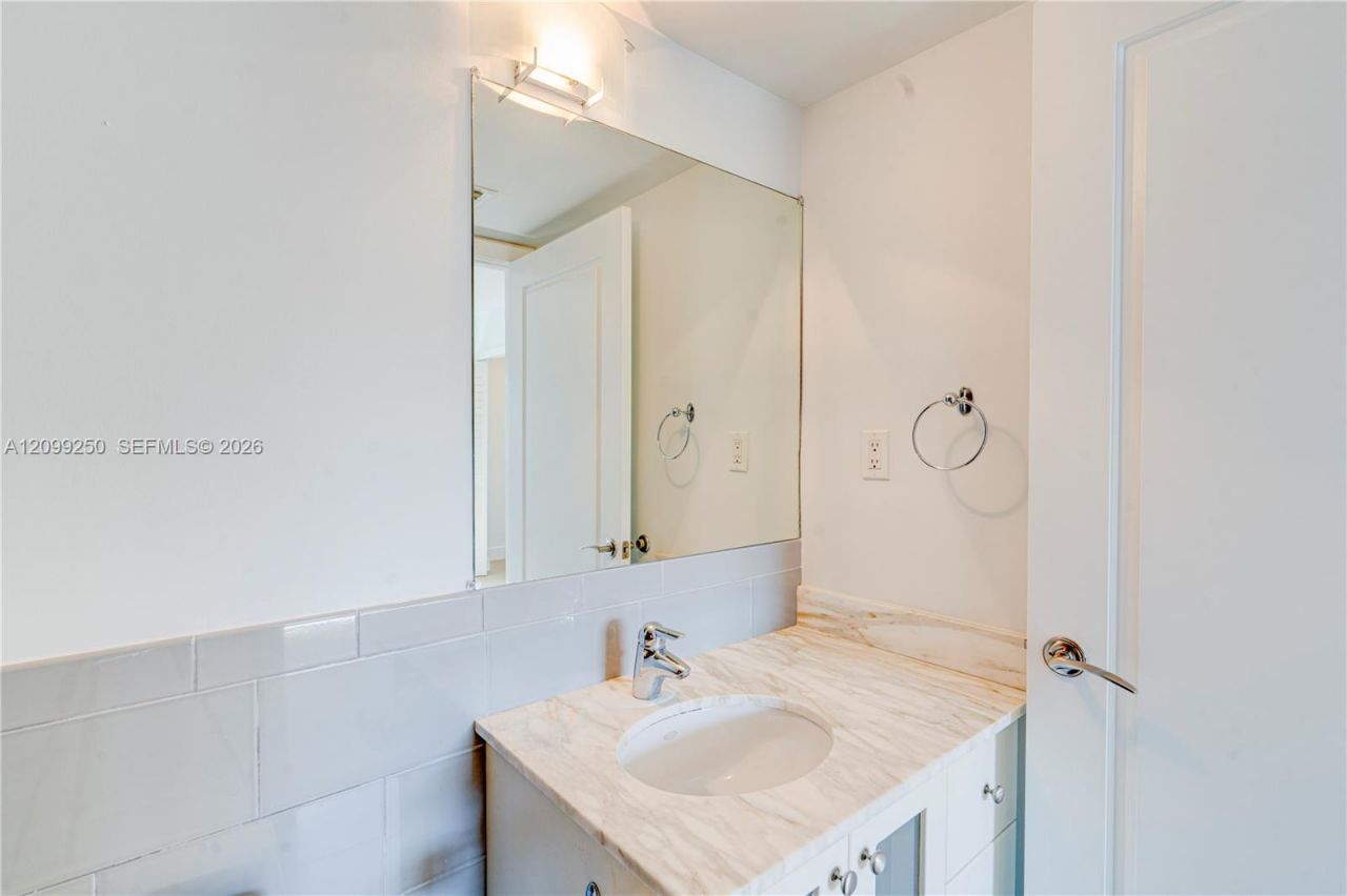 7541 SW 61st Ave , Unit 2, South Miami, FL 33143 Photo