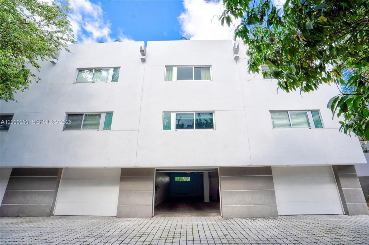 7541 SW 61st Ave , Unit 2, South Miami, FL 33143 Photo