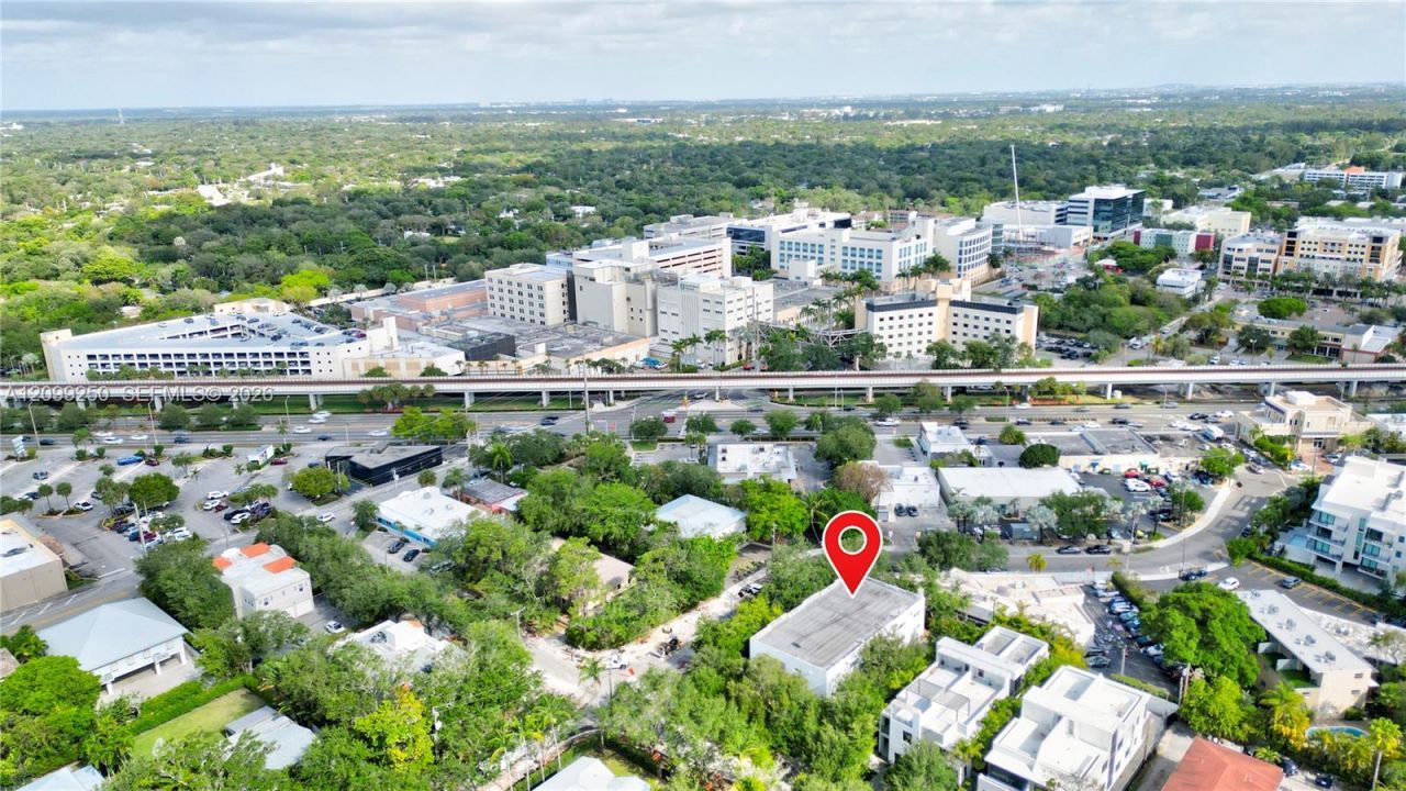 7541 SW 61st Ave , Unit 2, South Miami, FL 33143 Photo
