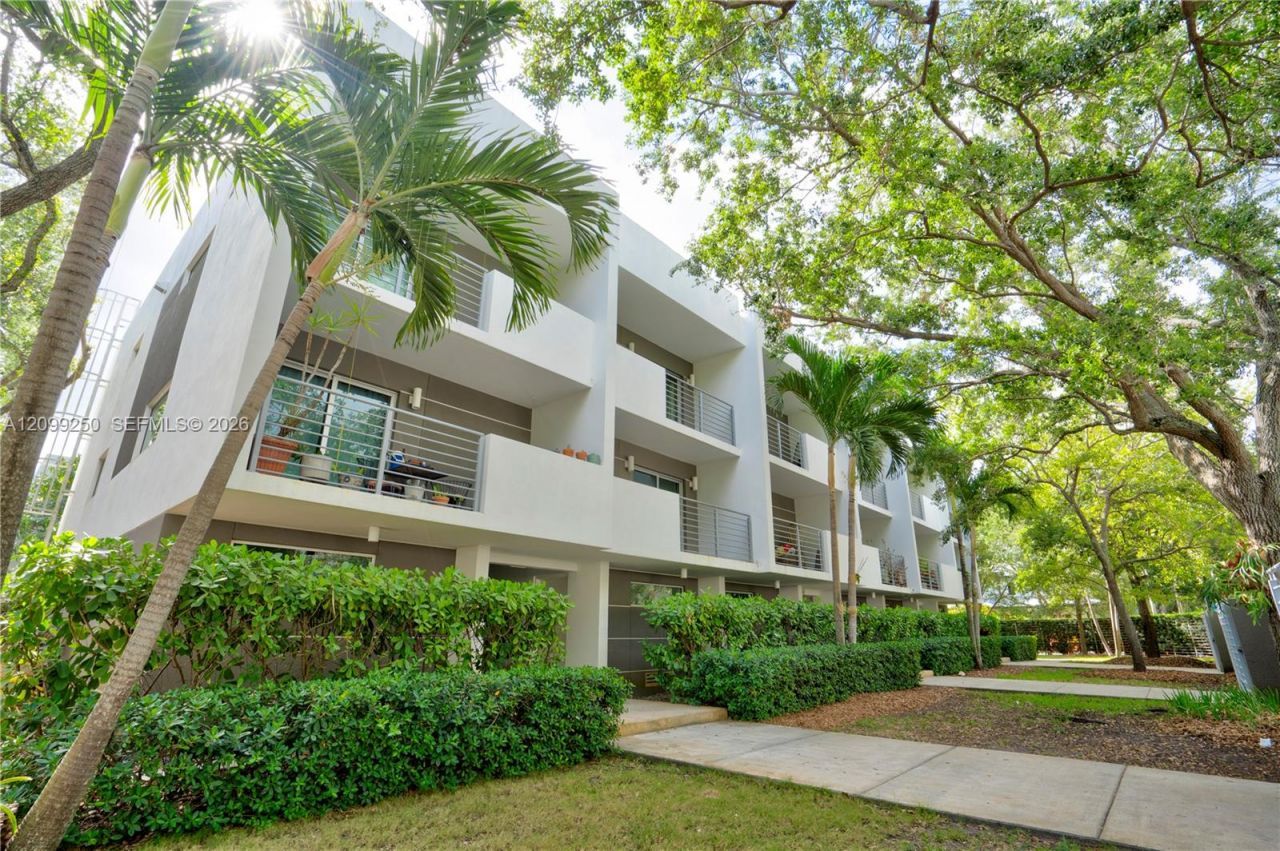 7541 SW 61st Ave , Unit 2, South Miami, FL 33143 Photo