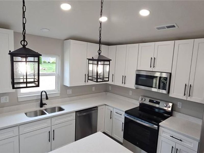 211 Cobblestone Trail, Eaton, OH 45320 Photo 13