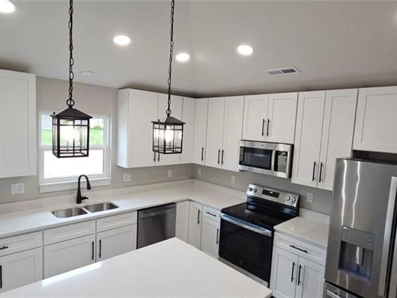211 Cobblestone Trail, Eaton, OH 45320 Photo 18