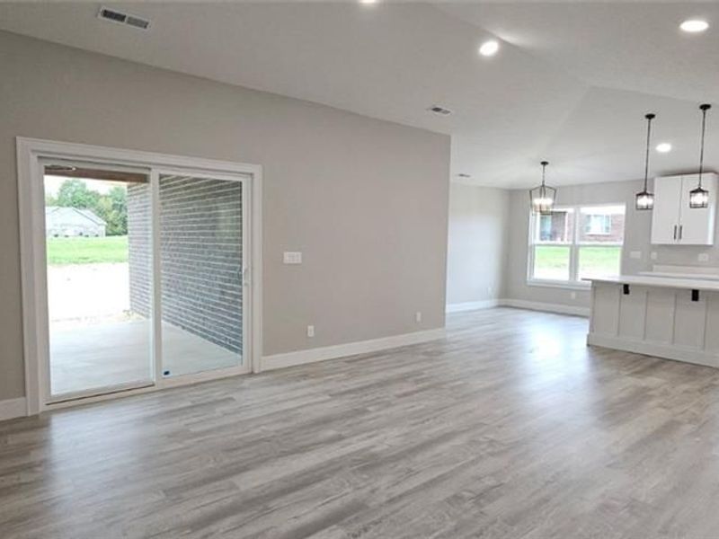 211 Cobblestone Trail, Eaton, OH 45320 Photo 8