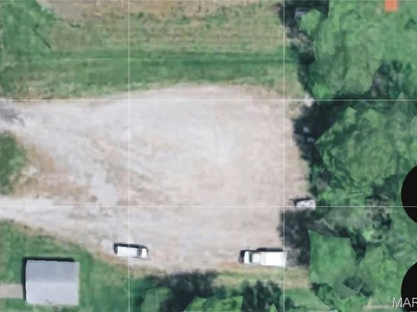 200 Veterans Drive , Millstadt, IL 62260