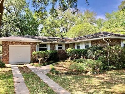 1737 Somerset Circle, Charleston, SC 29407